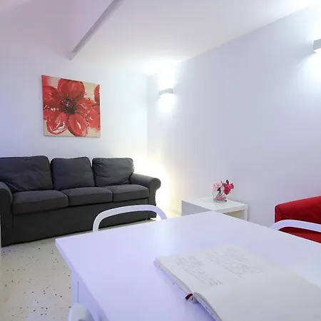 Guggenheim Next 10pax, Aircond, Wifi 公寓 *